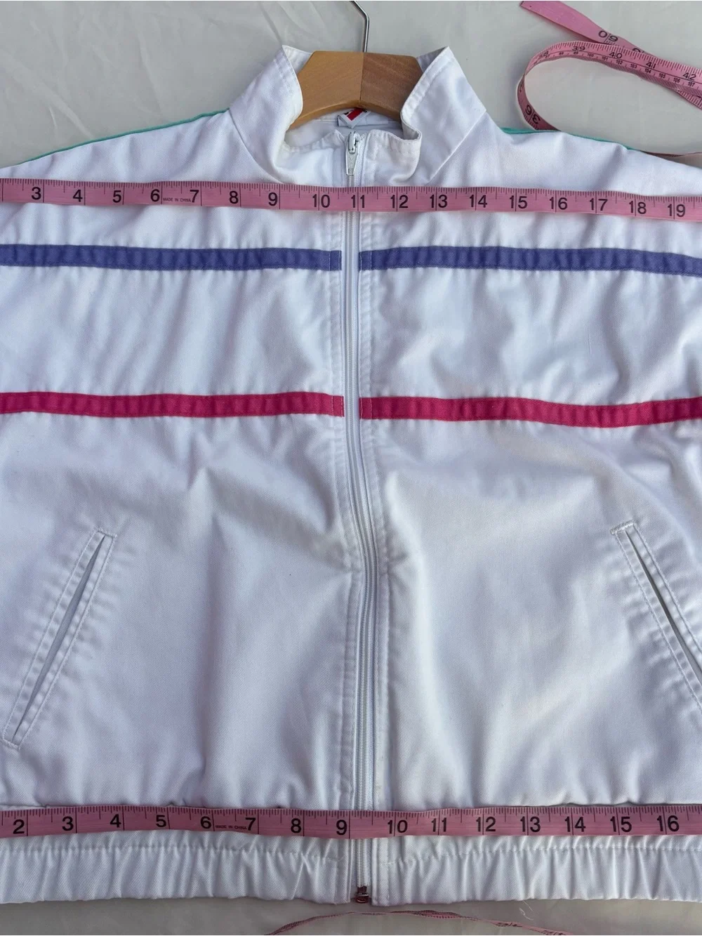 LEVI’S Vintage White Colorblock Stripe Retro Track Jacket Size Small Cropped